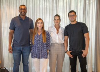 Prefeito Reinaldinho atende representantes da Associação Renova Camburi_zinho