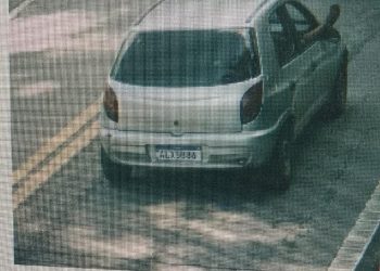 Monitoramento do COI localiza carro e bandidos que assaltaram passageiros de um Porsche