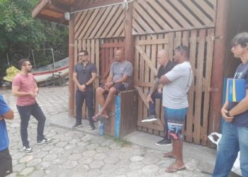 Prefeitura realiza visita técnica nos ranchos de pescadores de Maresias e Boiçucanga