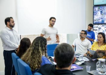 Prefeito Reinaldinho se reúne com secretários municipais para elaboração do Plano de Contingência de Despesas