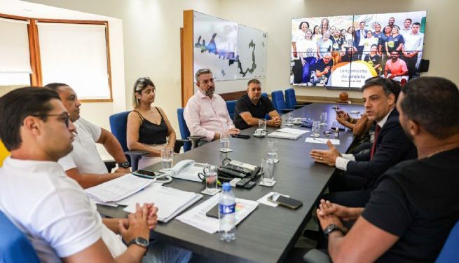 Prefeitura de São Sebastião fecha parceria com Oscip Rever Juntos em ação de cidadania na Vila Sahy