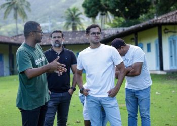 Prefeito Reinaldinho visita espaços para novos equipamentos para a saúde