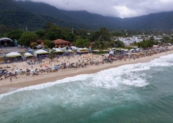 Campeonato de surfe QS6000 impulsiona turismo e registra alta taxa de ocupação em São Sebastião