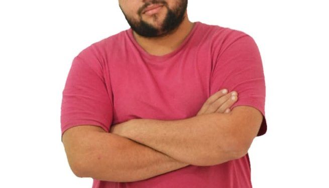 Douglas Bodão apresenta stand-up comedy ‘Solteiro do nada’ no Teatro Municipal de São Sebastião