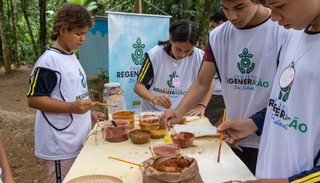 Alunos da rede municipal participam de formação do Projeto Regeneração