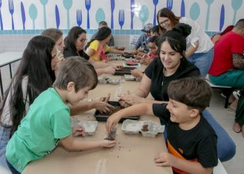 Projeto RegenerAção chega às escolas da rede municipal de São Sebastião com vivências inspiradas no ciclo da borboleta