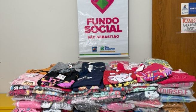 Fundo Social recebe doação de 215 peças de roupas infantis novas da Associação Comercial de São Sebastião
