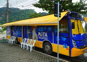 Autoridades de Pindamonhangaba visitam PATA e destacam modelo de atenção à saúde animal em São Sebastião