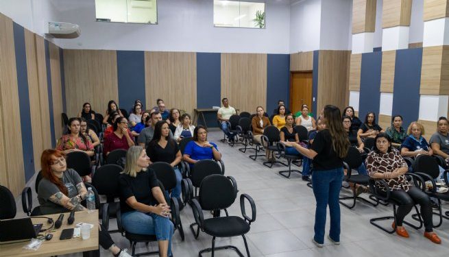 Capacitação em Libras qualifica servidores e amplia acessibilidade nos serviços públicos em São Sebastião