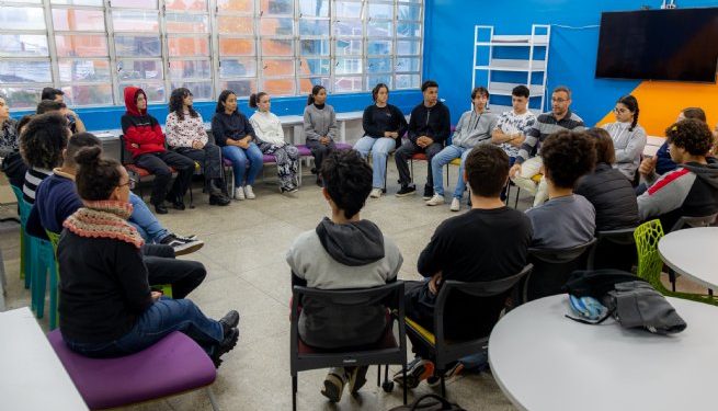 Projeto Jovens em Ação promove escuta ativa entre gremistas da ETEC e Conselho da Juventude sobre o futuro de São Sebastião