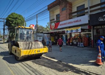   Prefeitura de São Sebastião realiza megaoperação tapa-buraco na Estrada do Cascalho, em Boiçucanga