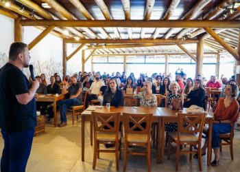 Café Empresarial reúne mais de 100 participantes em São Sebastião para fortalecer parcerias e impulsionar negócios