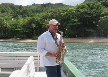 Estreia do documentário “Clemente” traz a trajetória do maestro ao Teatro Municipal neste domingo (27/7)