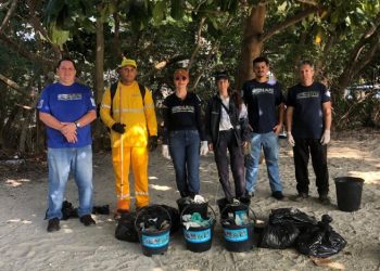 Mais de 90 kg de lixo são removidos do Mangue do Araçá durante Semana de Limpeza dos Manguezais