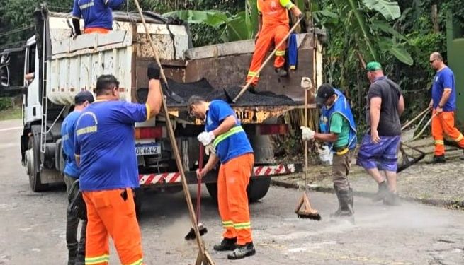 Prefeitura de São Sebastião realiza ação tapa-buracos para reforçar infraestrutura viária do Portal do Carmo, em Guaecá