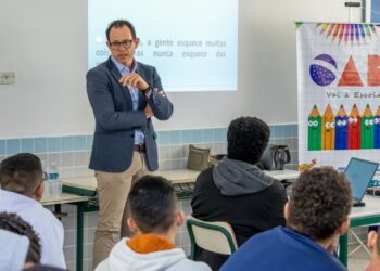 Projeto ‘OAB Vai à Escola’ e ‘Cidadania e Justiça Se Aprendem na Escola’ retornam às unidades da rede municipal