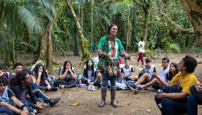 Estudantes da EM Profª Cynthia Cliquet Luciano participam de vivência na Terra Indígena Rio Silveira