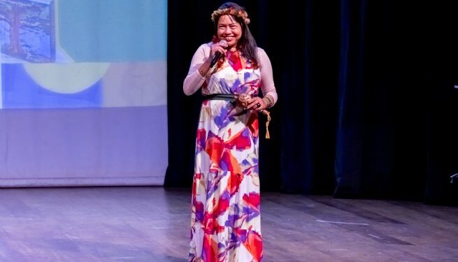 Educação promove encontro formativo com a escritora e ilustradora indígena Aline Rochedo Pachamama