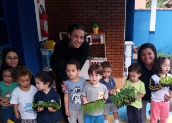 Prefeitura de São Sebastião inicia novo ciclo do projeto ‘Horta para Todos’ na Creche de Barequeçaba e CAPS-AD