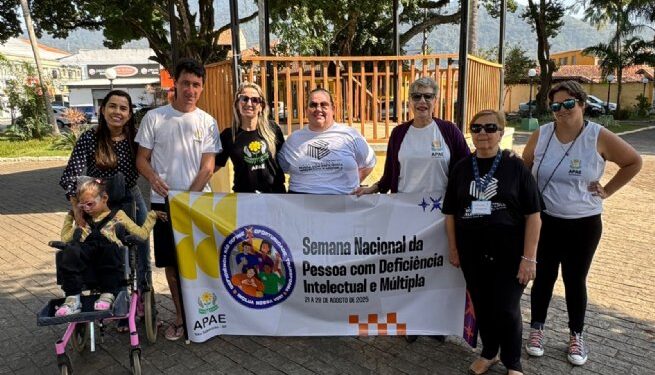 Caminhada com alunos da Apae marca Semana Nacional da Pessoa com Deficiência Intelectual e Múltipla em São Sebastião