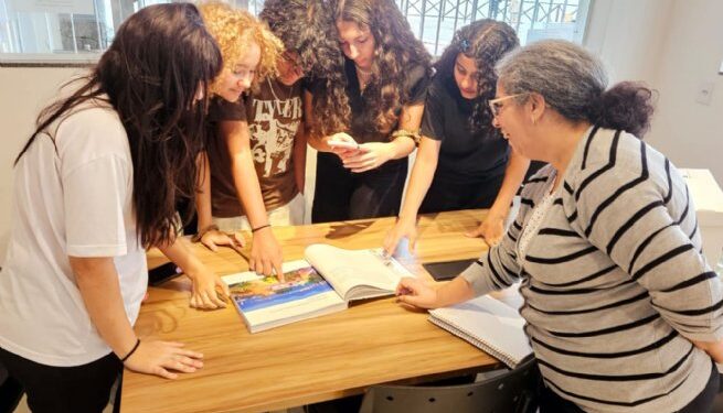 Casa do Patrimônio recebe visita de alunos da ETEC de São Sebastião