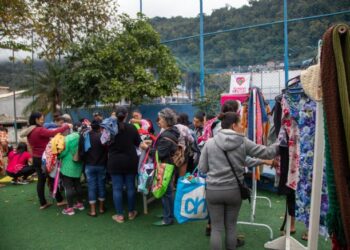 Fundo Social de São Sebastião leva mais de 1.300 peças para Varal Solidário na Olaria