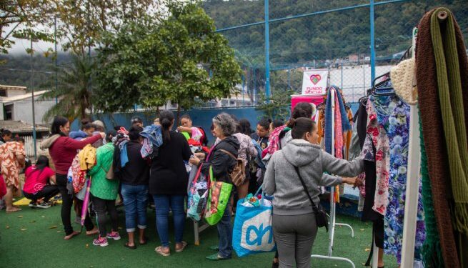 Fundo Social de São Sebastião leva mais de 1.300 peças para Varal Solidário na Olaria