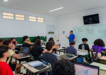 Com 30 vagas disponíveis, iniciativa em parceria com o Senac capacita moradores da Costa Sul de São Sebastião para atuar no setor de hospedagem