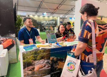 Prefeitura de São Sebastião participa da Feira de Turismo ABETA Summit 2025 em Caraguatatuba