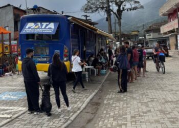 PATA Móvel atende pets para castração e consultas em Barequeçaba