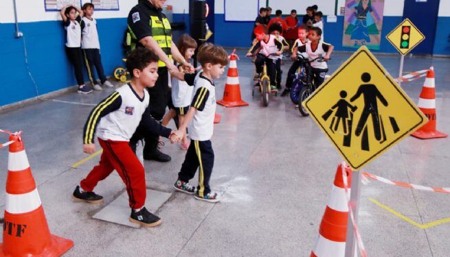 Semana Nacional de Trânsito leva atividades educativas a estudantes de São Sebastião