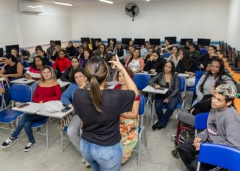 Educação de São Sebastião abre inscrições para curso gratuito de Libras com 200 vagas