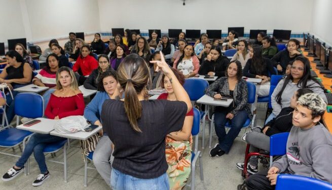 Educação de São Sebastião abre inscrições para curso gratuito de Libras com 200 vagas