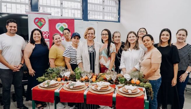 Fundo Social Encerra Workshop de Mesa Posta e Arranjos Florais Criativos com Mara Perez