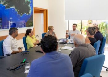 Prefeitura de São Sebastião atende representantes da Associação Amigos de Barequeçaba