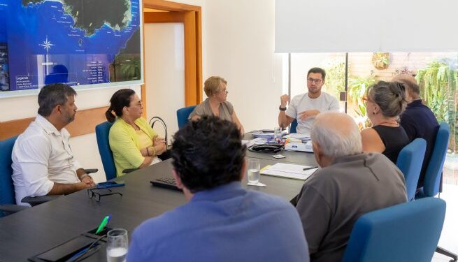 Prefeitura de São Sebastião atende representantes da Associação Amigos de Barequeçaba