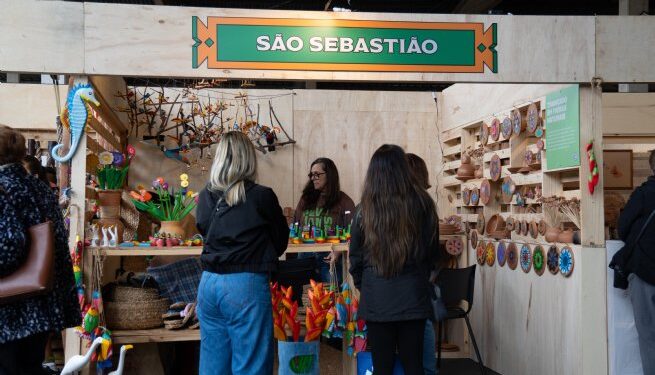 São Sebastião marca presença no Revelando SP 2025 apresentando a cultura caiçara e indígena