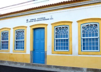 Exposição ‘Traços do Litoral e sua Maré de Histórias’ abre nesta sexta em São Sebastião