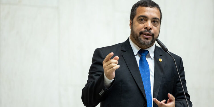 Deputado Marcolino fará audiência pública sobre as Santas Casas e o Programa Mais Especialistas, dia 09/09