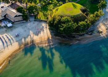 São Sebastião registra avanços no turismo em agosto e amplia participação em eventos estratégicos do setor