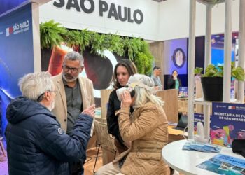 Prefeitura de São Sebastião e trade local divulgam atrativos turísticos em Feira Internacional de Turismo na Argentina