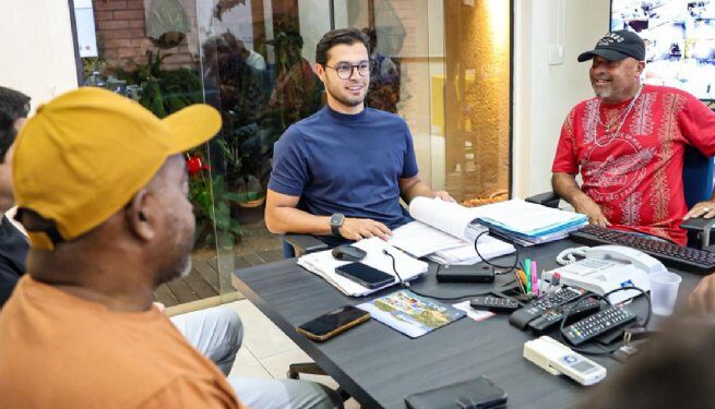 Prefeitura garante liberação de recursos para escolas de samba ainda em 2025