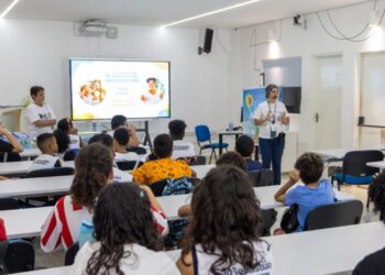 Educação de São Sebastião inicia o projeto Educa Sabesp com alunos da rede municipal
