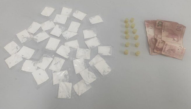 Polícia Municipal de São Sebastião aprende drogas após patrulhamento no Jaraguá