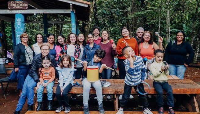 Centro de Reabilitação da Topolândia realiza piquenique de Dia das Crianças no Viveiro Municipal