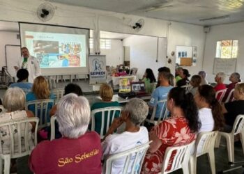 Prefeitura de São Sebastião realiza ação de saúde bucal voltada aos idosos na Costa Sul