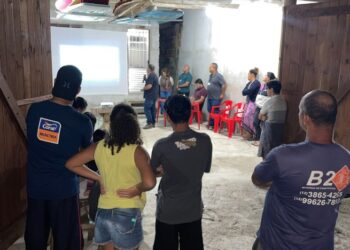 Sehab recebe mais de 50 moradores em reunião comunitária com núcleos de Boiçucanga