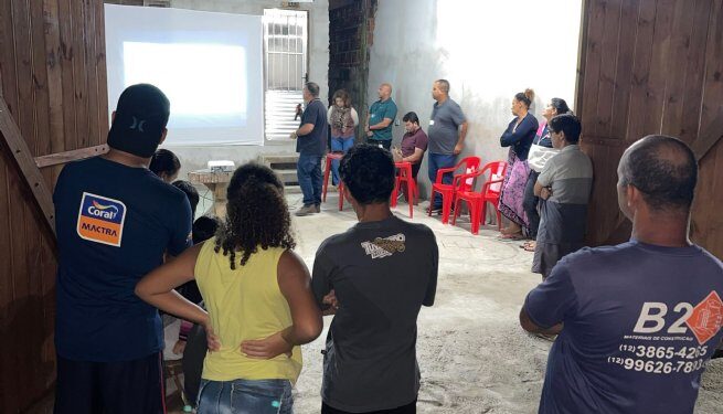 Sehab recebe mais de 50 moradores em reunião comunitária com núcleos de Boiçucanga