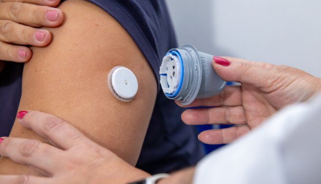 São Sebastião se destaca com pioneirismo na entrega do Freestyle Libre e tratamento do diabetes