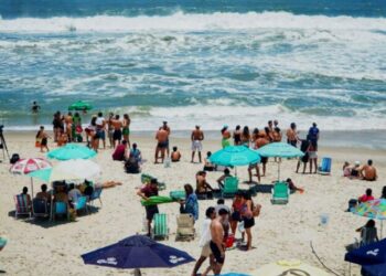 São Sebastião vive feriado de Consciência Negra com praias cheias, economia aquecida e programação intensa